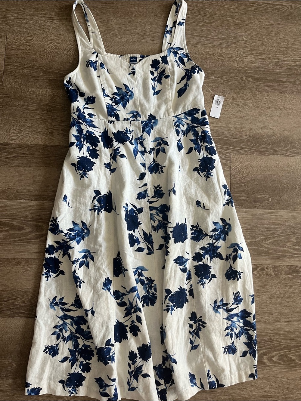Old Navy White Midi Dress with Blue Floral Print - Picture 5 of 6